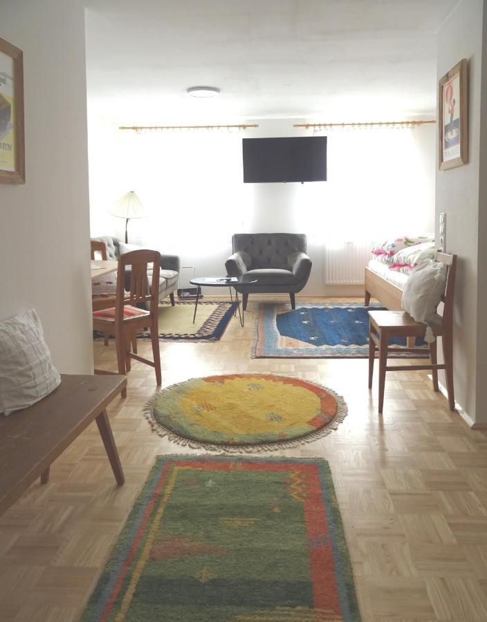 Homely Apartment In The Center With Garden View Gmunden Luaran gambar